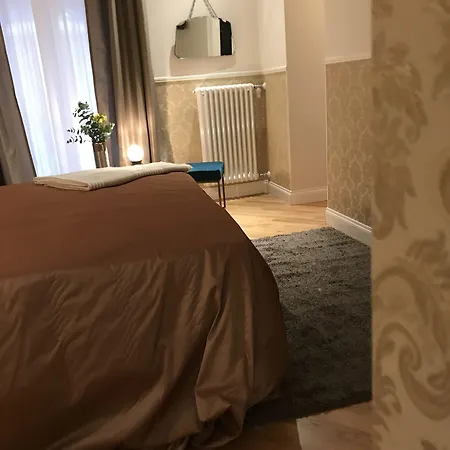 Pensjonat Mia Al Pantheon Luxury 2*